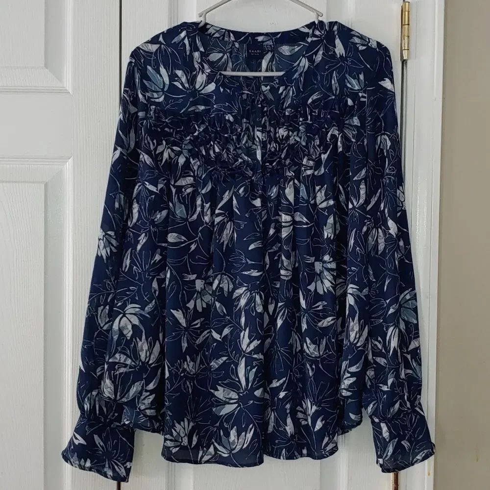 Kaari  Blue  blue white sheer blouse top  Sz XL